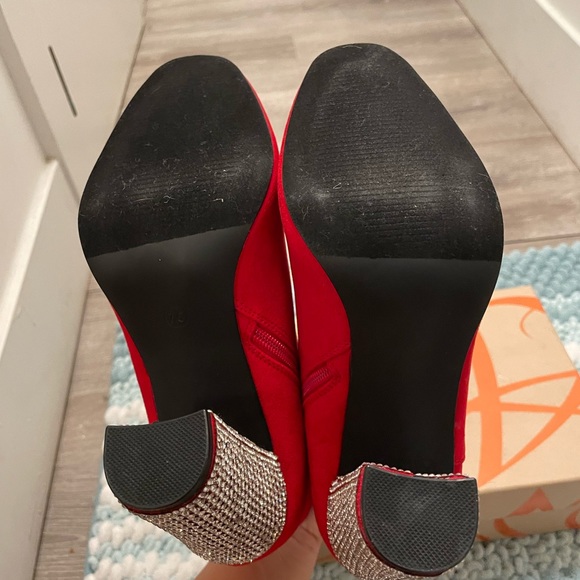 NWOT Red Suede Ankle Boots - Picture 6 of 7